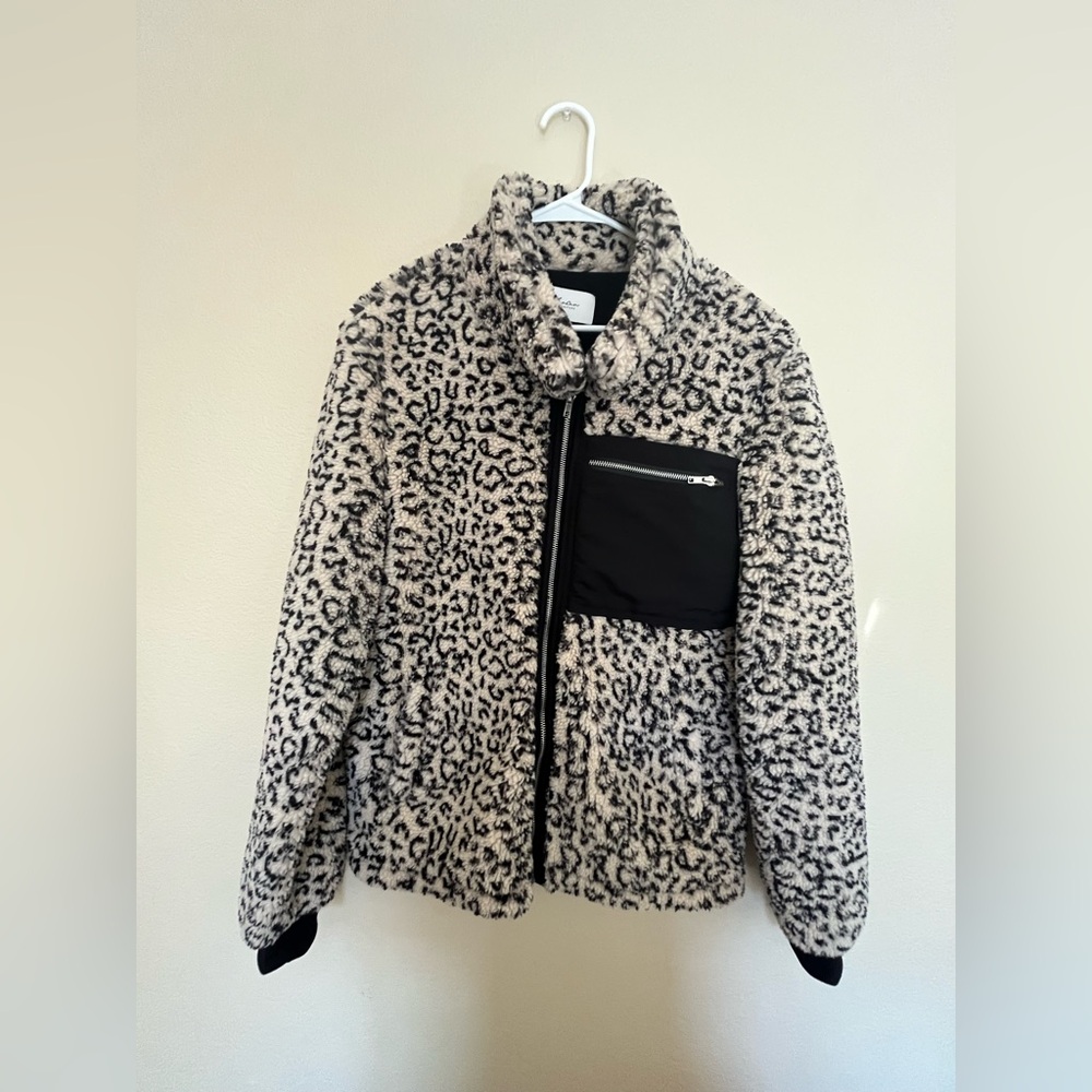 KanCan Furry Cheetah Print Collared Zipup Jacket